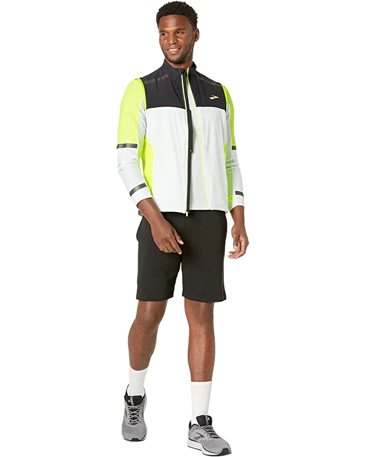 Brooks Coats & Outerwear Carbonite Vest 4 Brooks Coats & Outerwear Carbonite Vest - Image 4